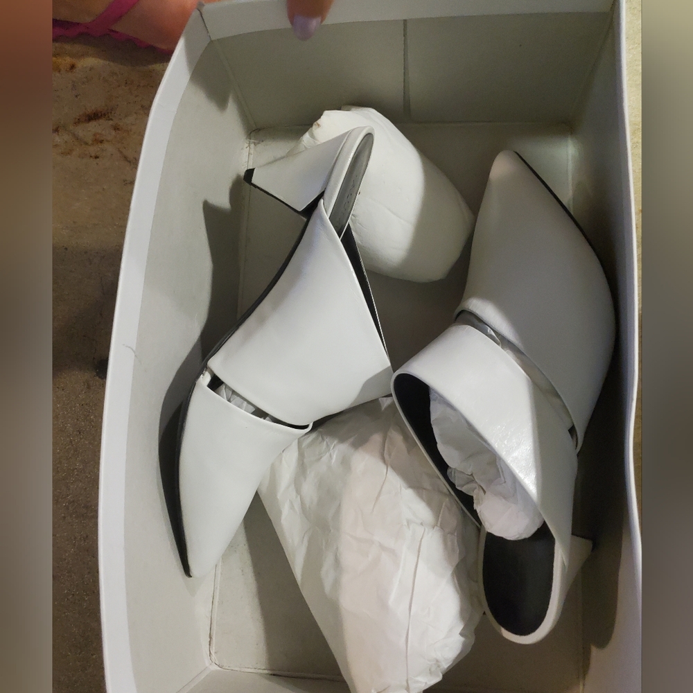 Sz 36.5 NIB $690 Alumnae mules
